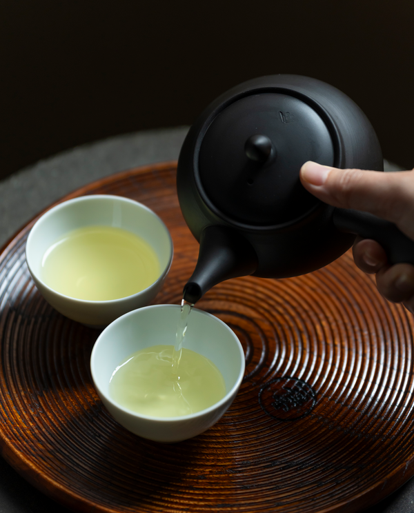 くろ急須(常滑焼) – 一保堂茶舗 くろ急須(常滑焼) – 一保堂茶舗