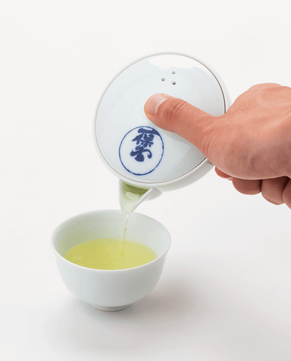 【在庫切れ】白磁急須･小 茶碗セット(波佐見焼)